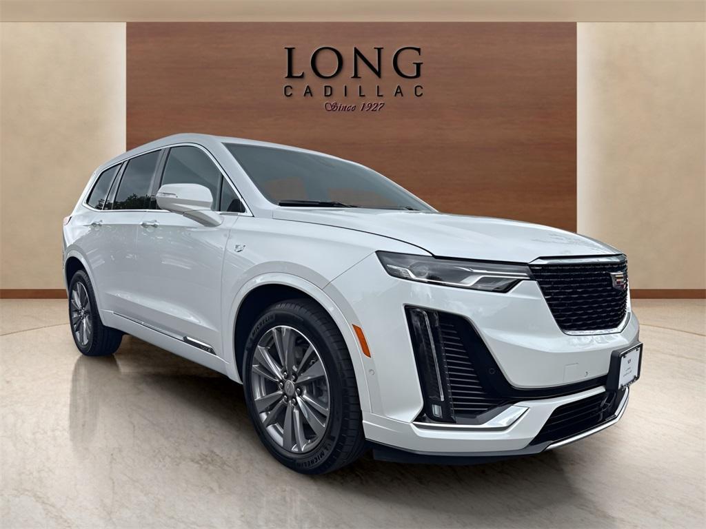 used 2023 Cadillac XT6 car, priced at $44,991