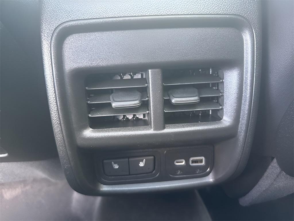 used 2022 Cadillac XT4 car, priced at $31,991