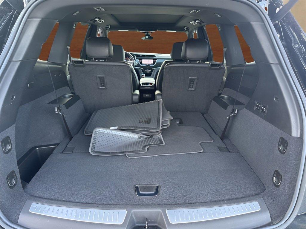 used 2022 Cadillac XT6 car, priced at $38,991