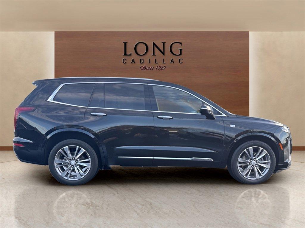 used 2022 Cadillac XT6 car, priced at $38,991