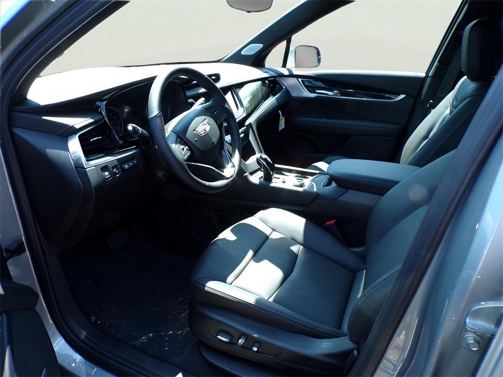 new 2025 Cadillac XT6 car, priced at $61,590