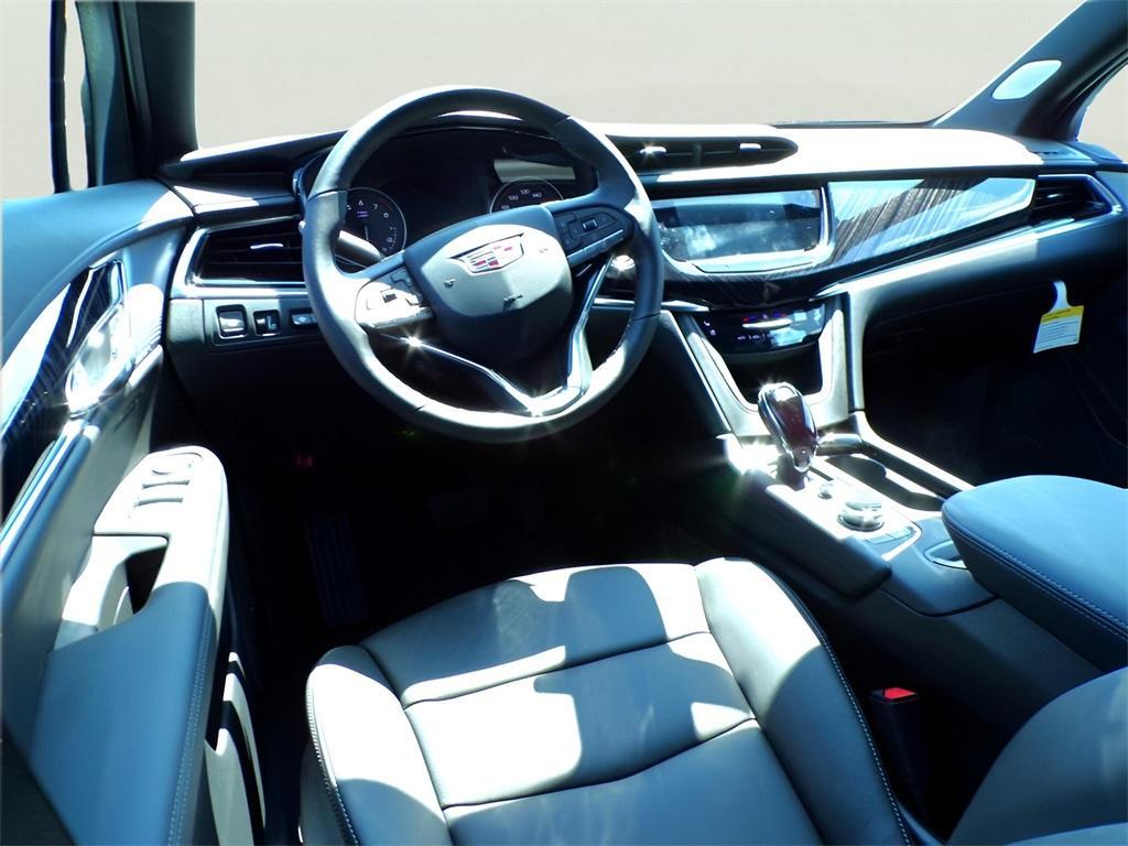 new 2025 Cadillac XT6 car, priced at $61,590