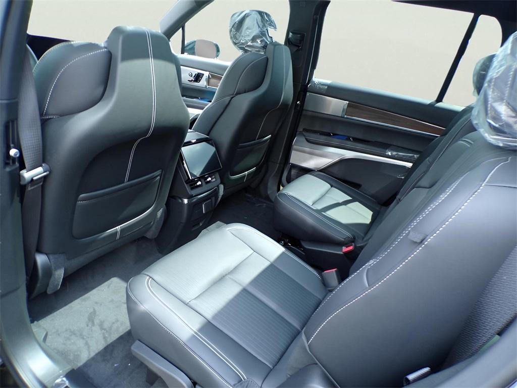 new 2026 Cadillac VISTIQ car, priced at $81,015