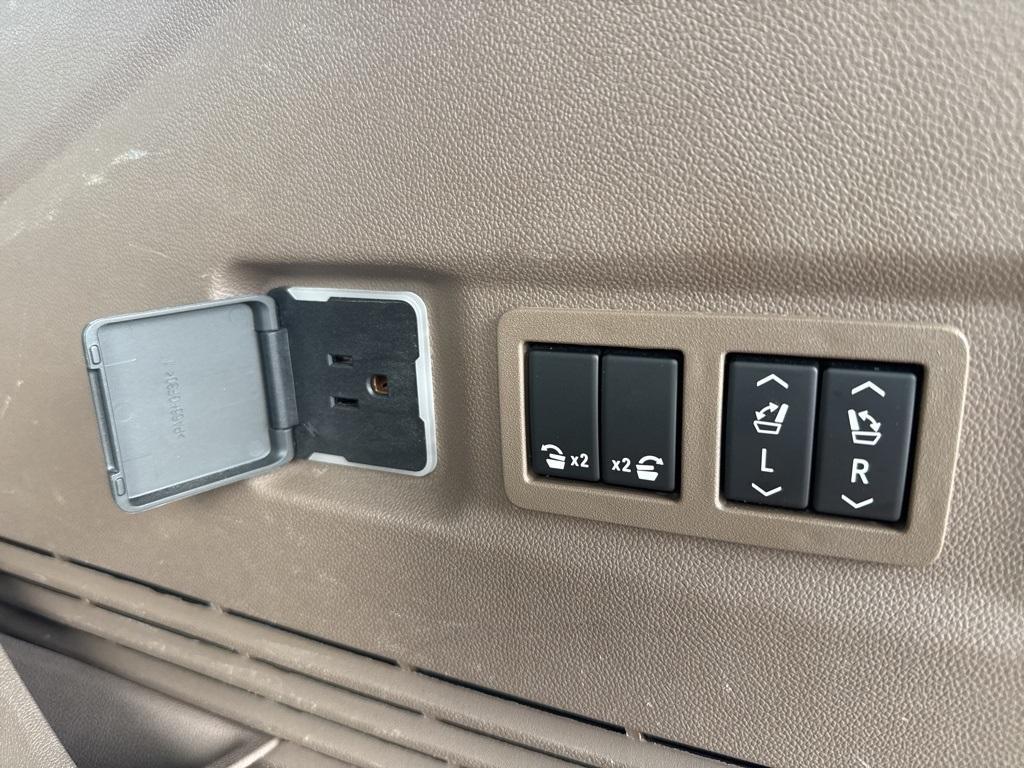 used 2021 GMC Yukon XL car, priced at $49,991
