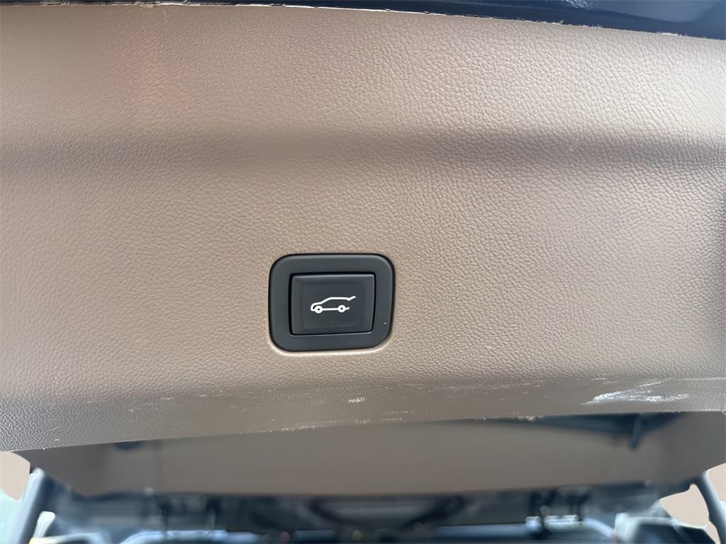 used 2021 GMC Yukon XL car, priced at $49,991