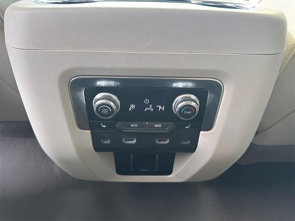 used 2021 GMC Yukon XL car, priced at $49,991
