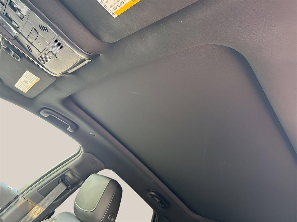 used 2023 Cadillac XT5 car, priced at $37,991