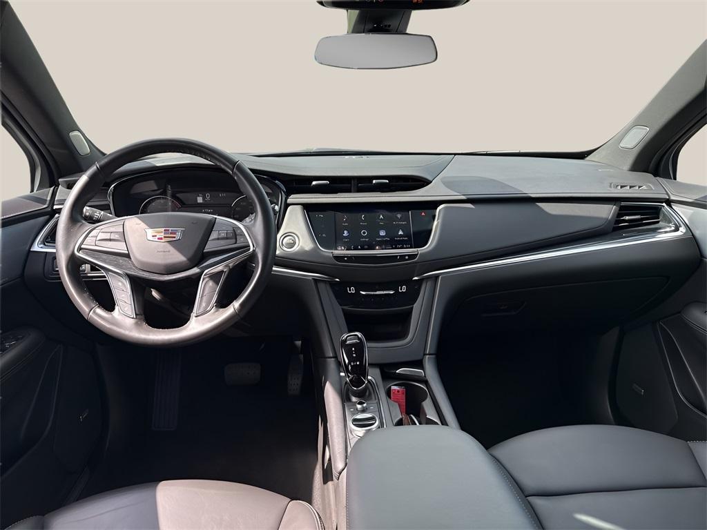 used 2023 Cadillac XT5 car, priced at $37,991