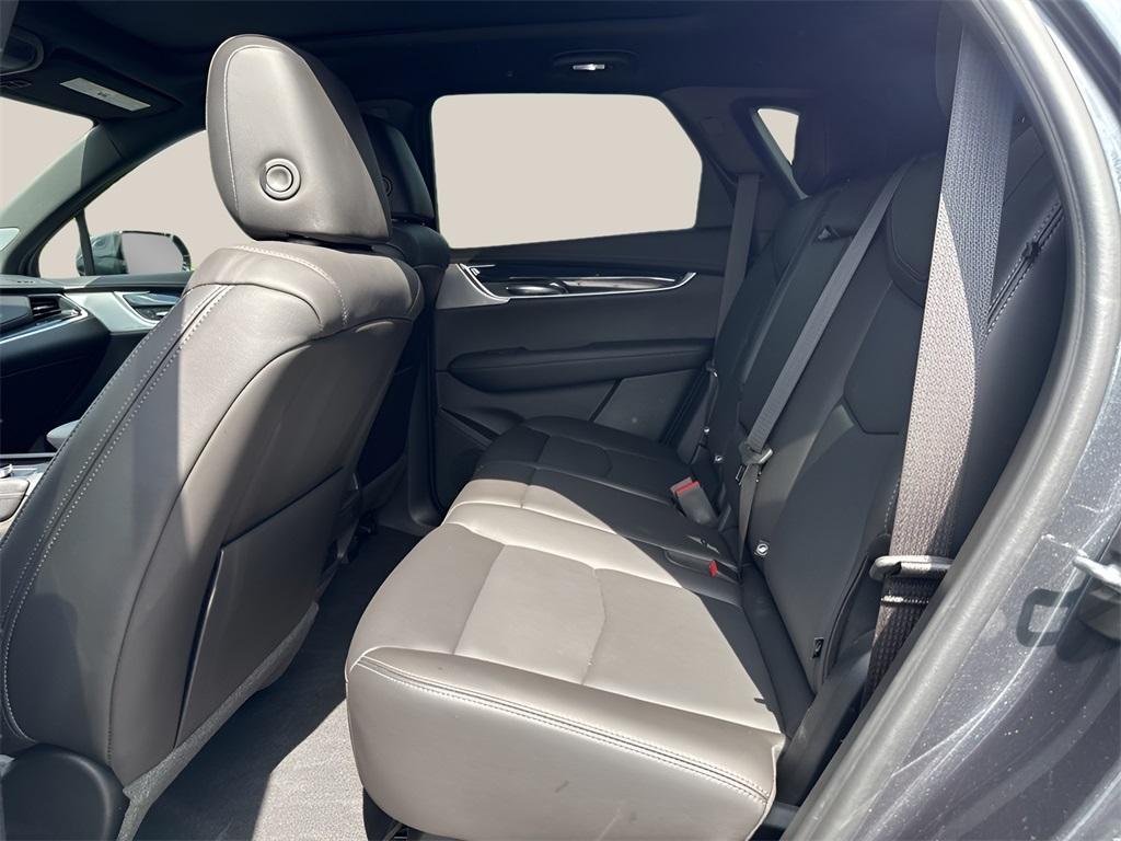 used 2023 Cadillac XT5 car, priced at $37,991