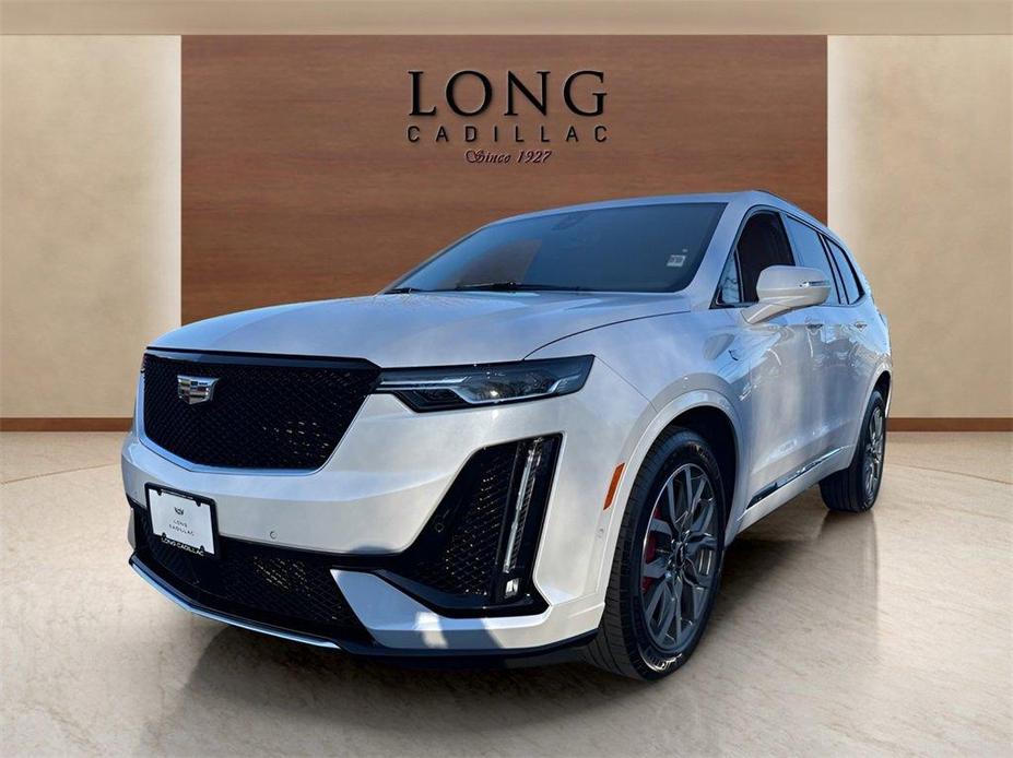 used 2023 Cadillac XT6 car, priced at $50,991