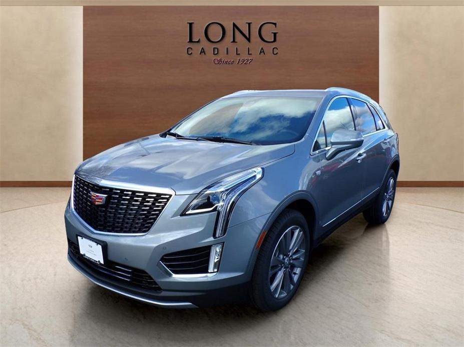 new 2025 Cadillac XT5 car, priced at $53,990