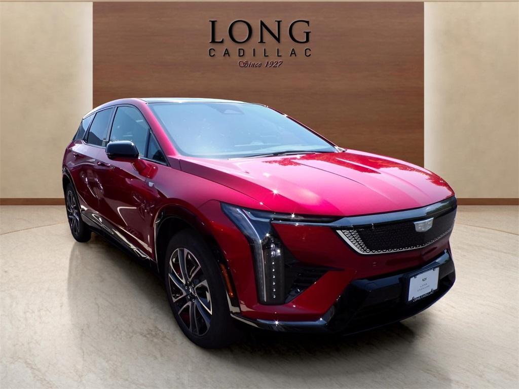 new 2025 Cadillac OPTIQ car, priced at $59,895