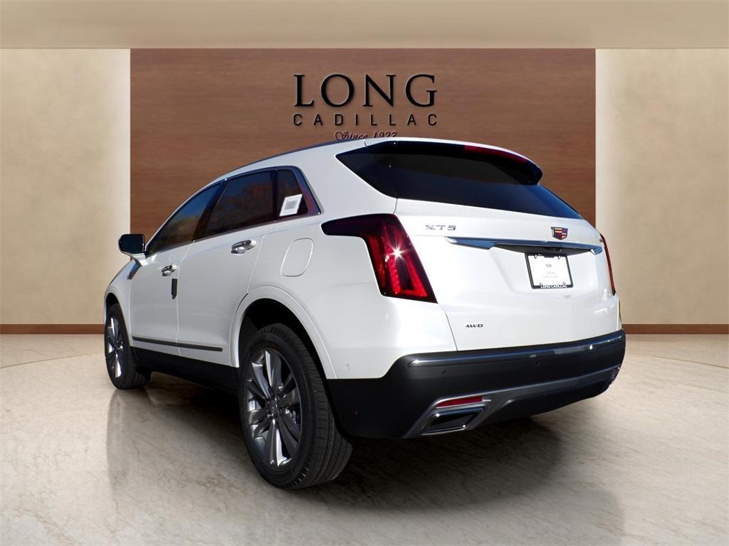 new 2025 Cadillac XT5 car, priced at $57,790