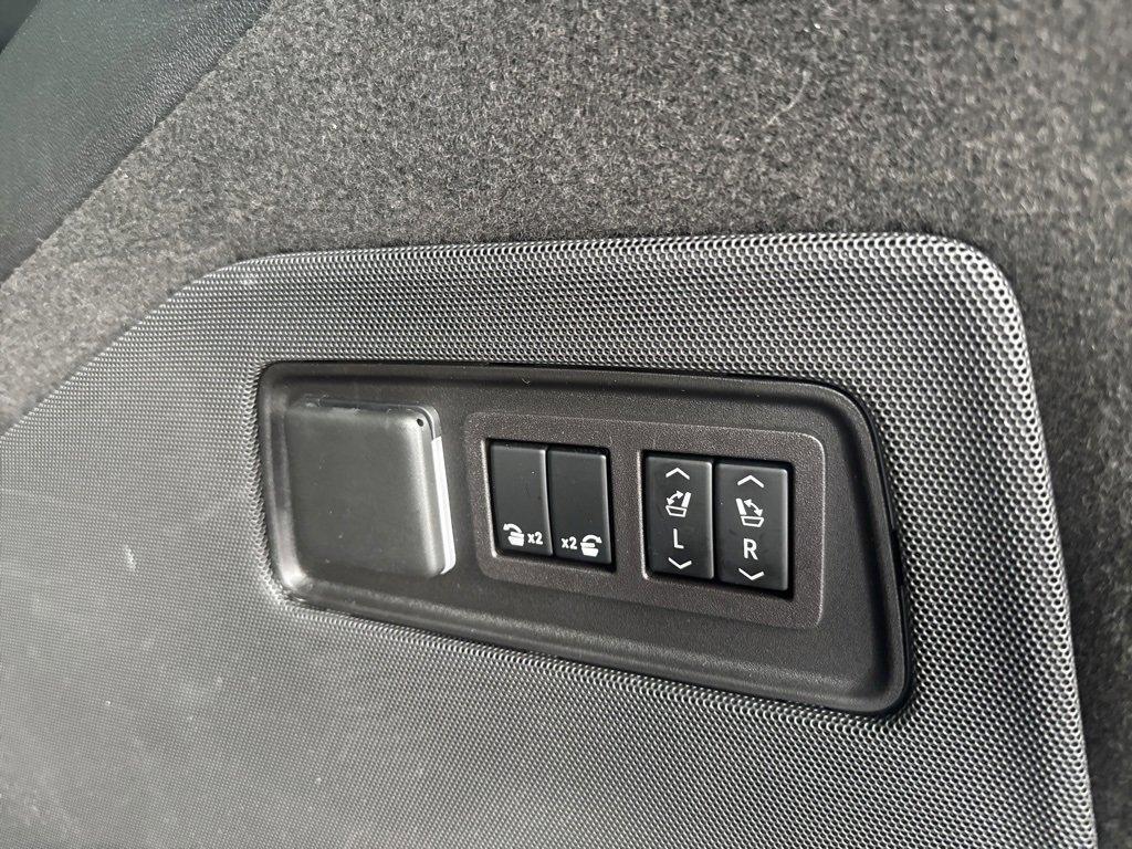 used 2023 Cadillac Escalade car, priced at $72,991