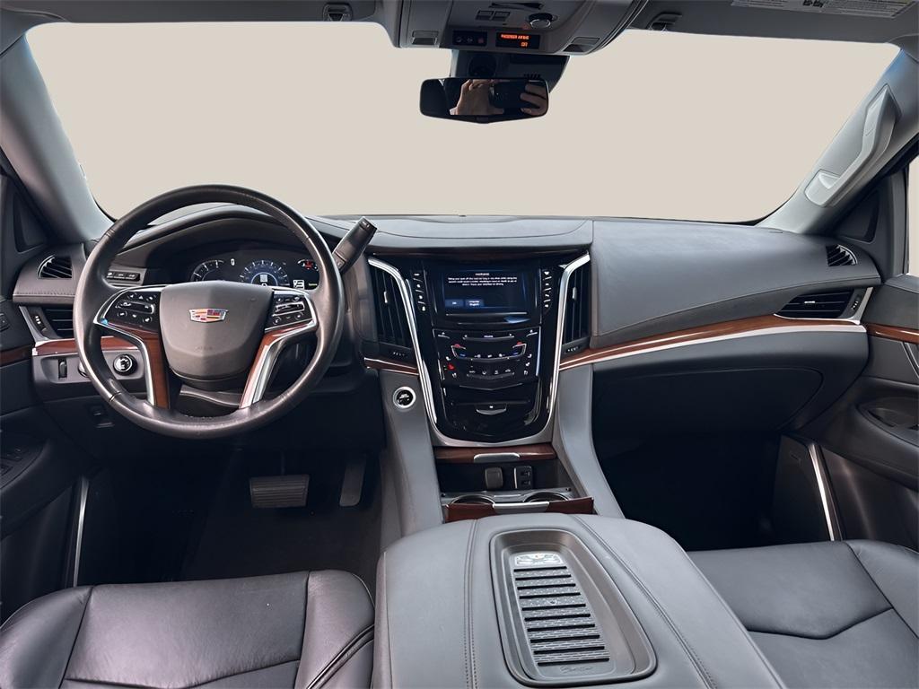 used 2019 Cadillac Escalade car, priced at $34,991