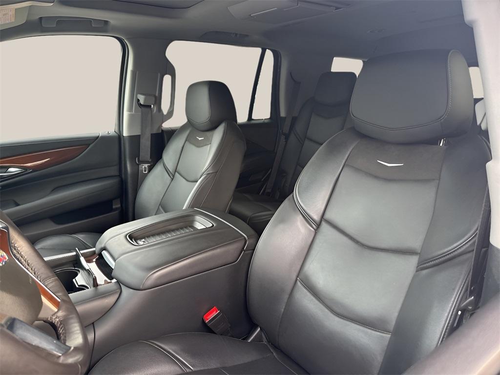 used 2019 Cadillac Escalade car, priced at $34,991