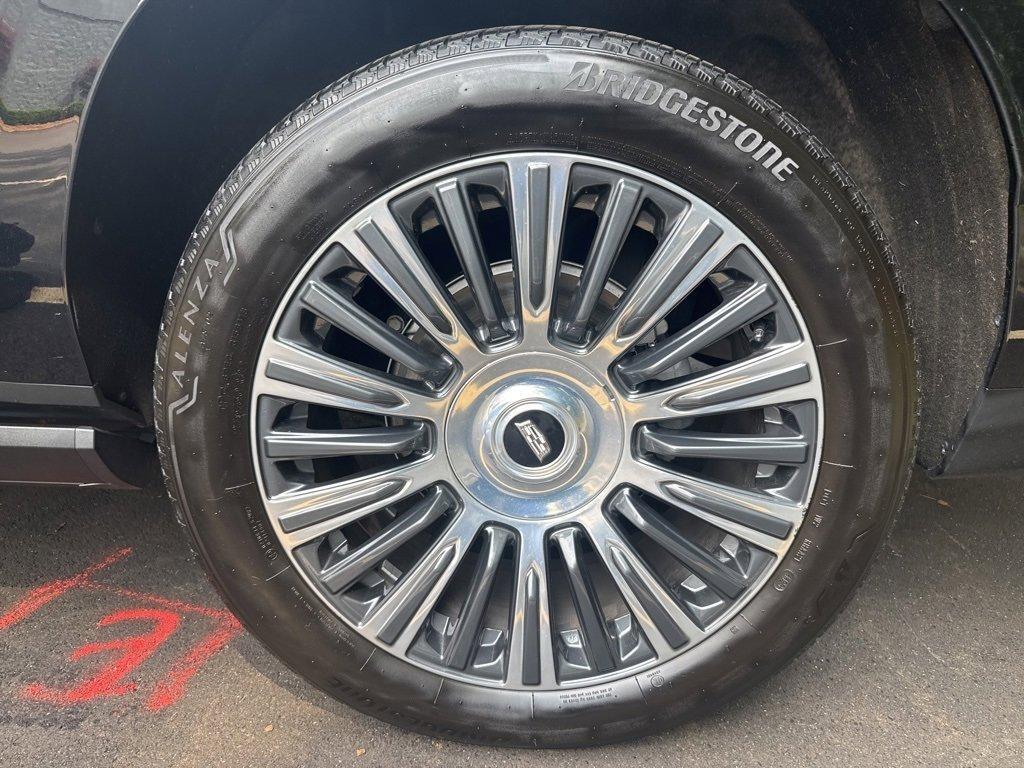 used 2022 Cadillac Escalade ESV car, priced at $62,991