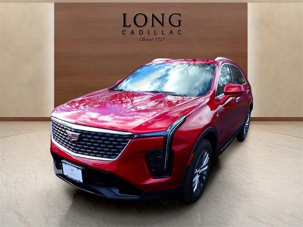 new 2025 Cadillac XT4 car, priced at $49,615