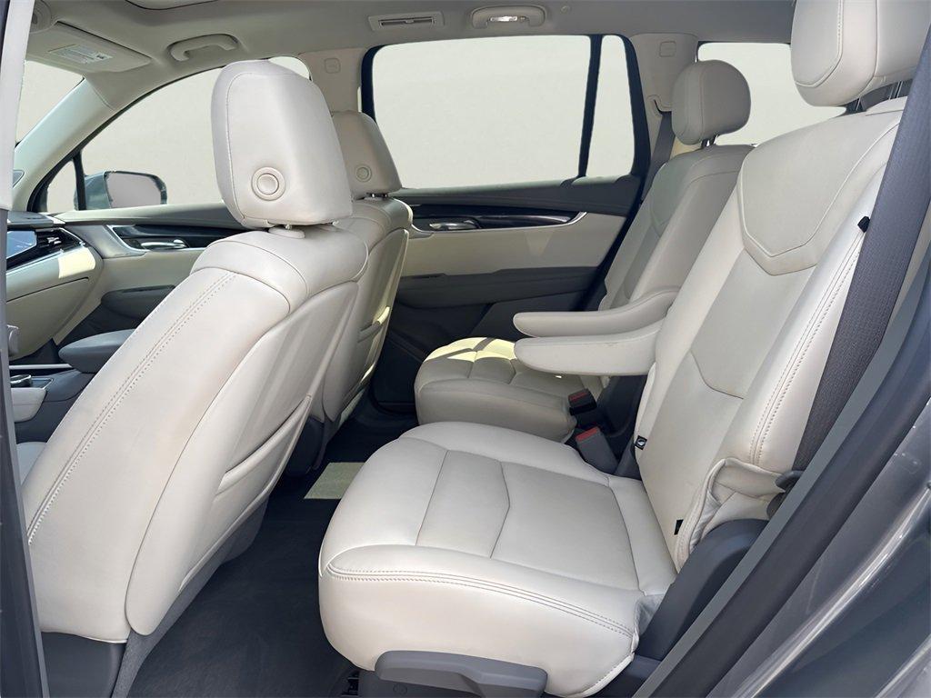 used 2022 Cadillac XT6 car, priced at $39,991