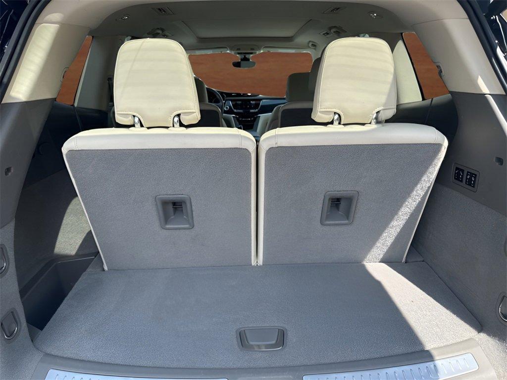 used 2022 Cadillac XT6 car, priced at $39,991