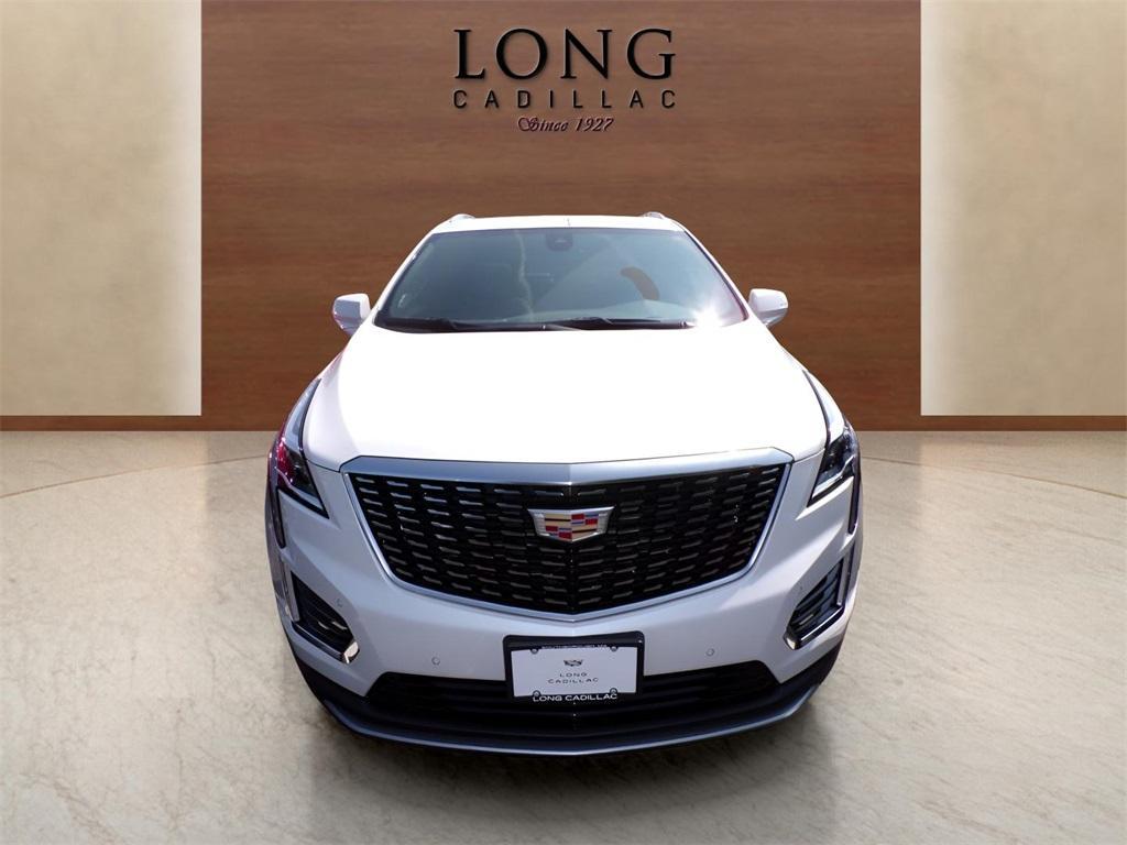 new 2025 Cadillac XT5 car, priced at $52,315
