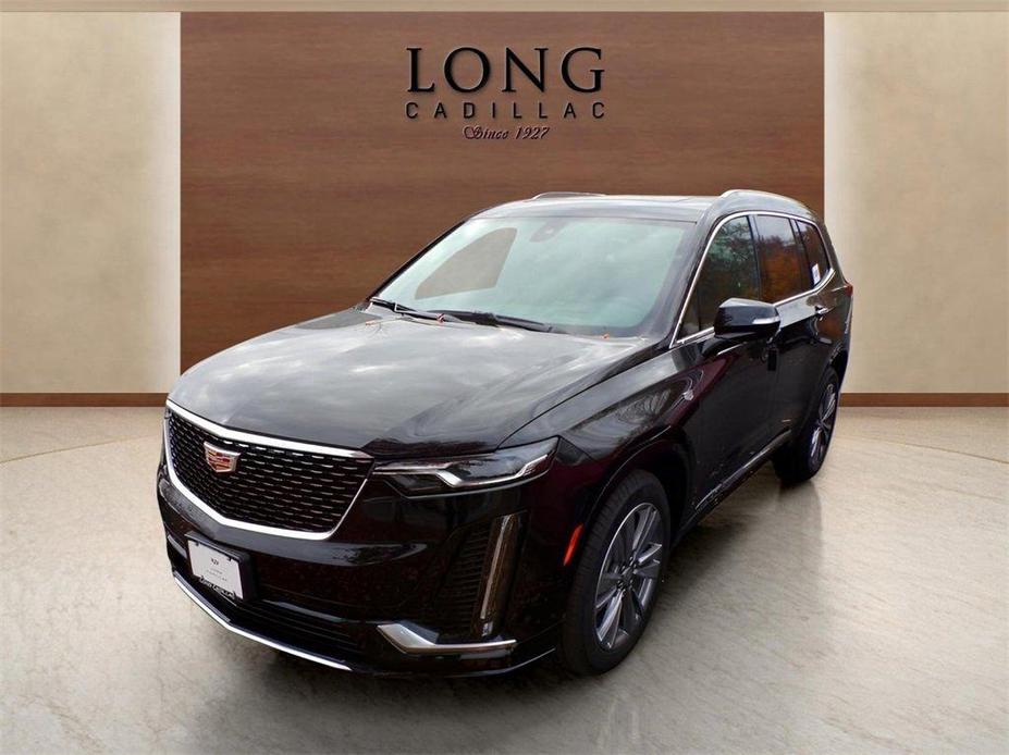 new 2025 Cadillac XT6 car, priced at $60,565