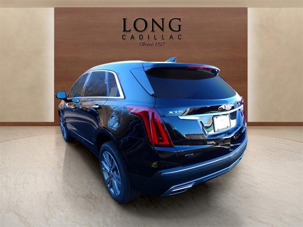 new 2025 Cadillac XT5 car, priced at $58,190