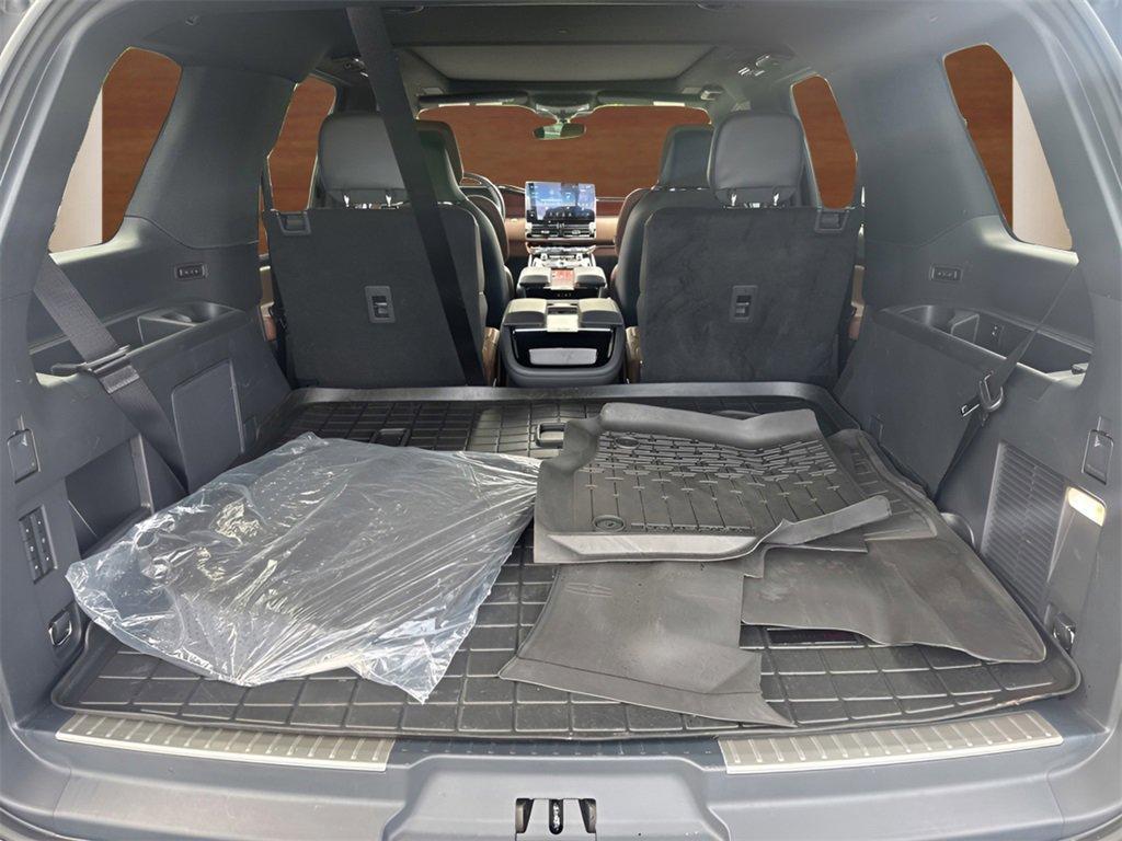 used 2024 Lincoln Navigator car, priced at $79,991