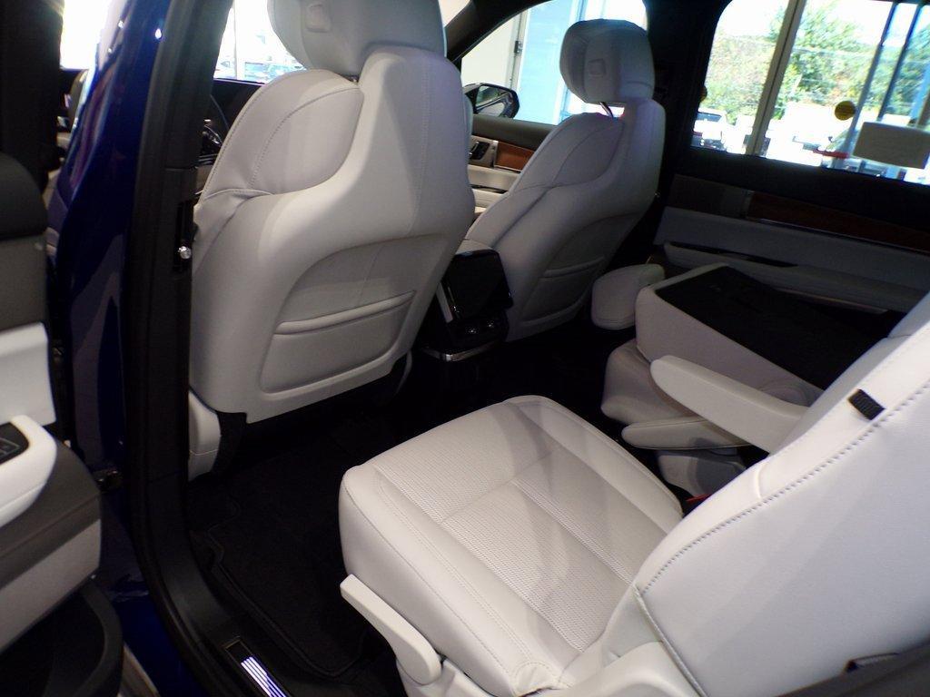 new 2026 Cadillac VISTIQ car, priced at $81,015