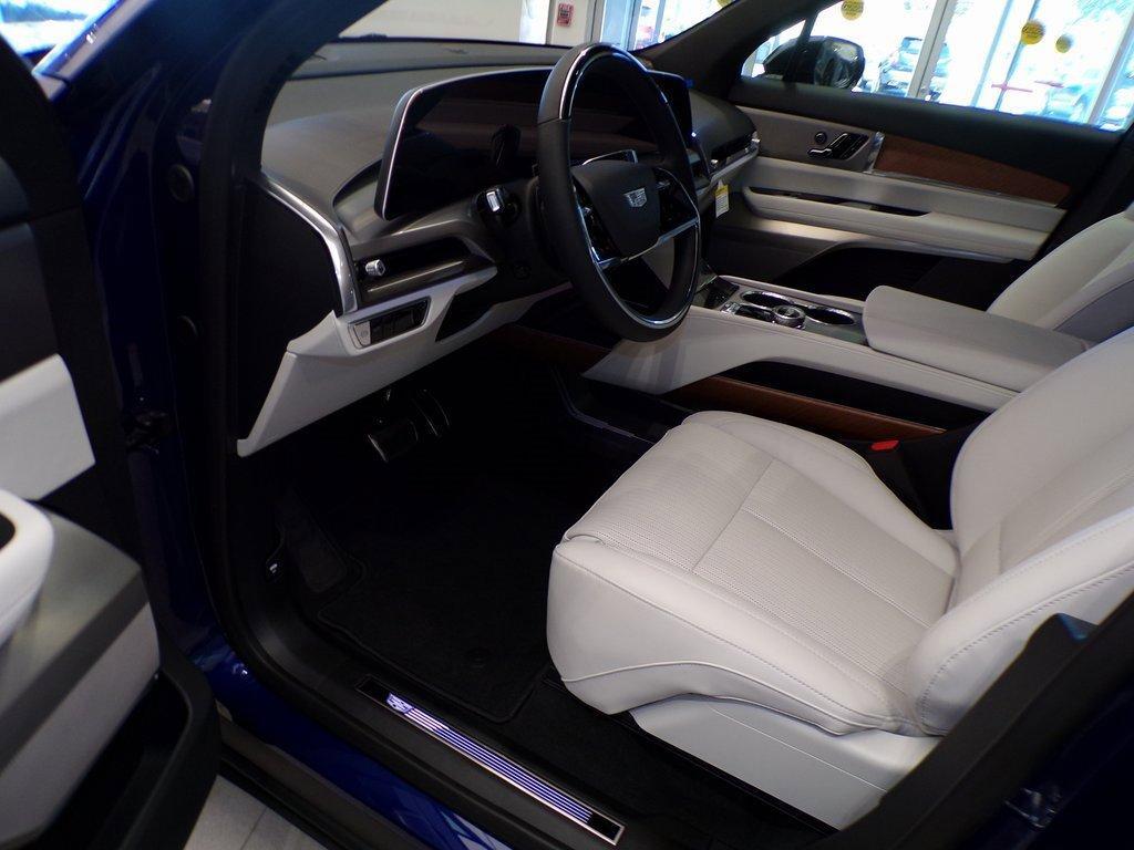 new 2026 Cadillac VISTIQ car, priced at $81,015