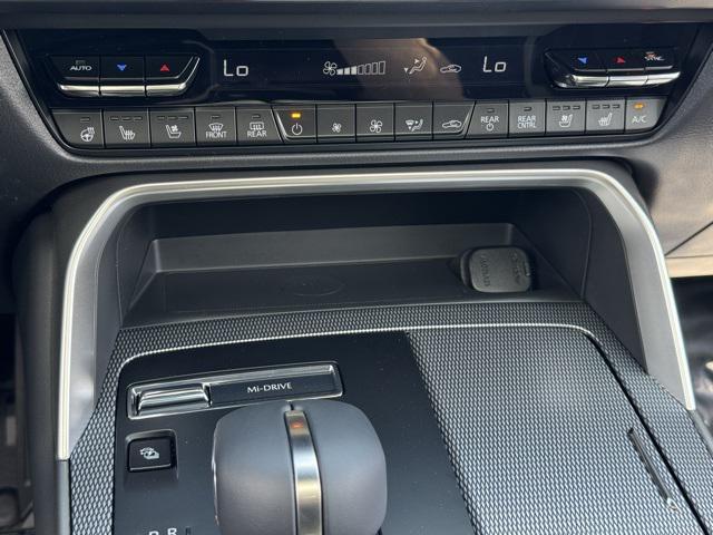 new 2025 Mazda CX-70 PHEV car, priced at $58,905