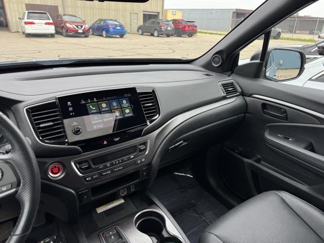 used 2022 Honda Passport car, priced at $34,000