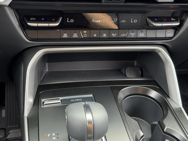 new 2025 Mazda CX-90 car, priced at $39,313