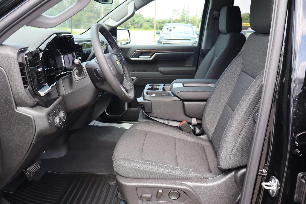 new 2025 Chevrolet Silverado 1500 car, priced at $52,495