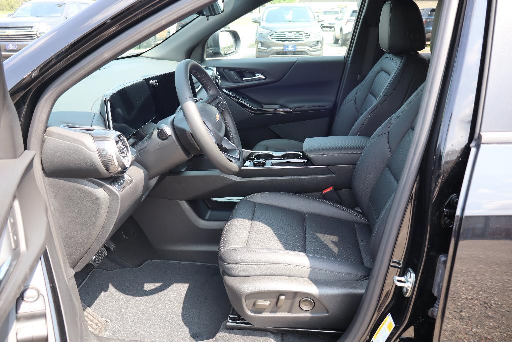 new 2026 Chevrolet Equinox car, priced at $33,008