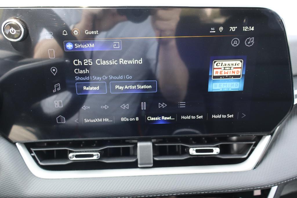 new 2026 Chevrolet Equinox car, priced at $33,008