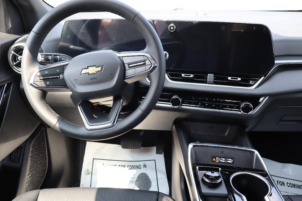 new 2026 Chevrolet Equinox car, priced at $33,008
