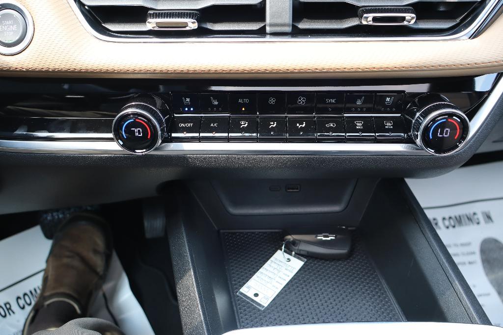 new 2026 Chevrolet Equinox car, priced at $38,454