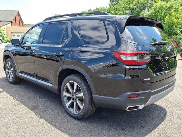 new 2025 Honda Pilot car, priced at $50,330