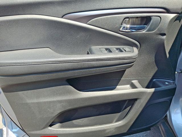 used 2022 Honda Pilot car, priced at $34,999