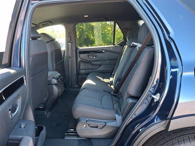 new 2025 Honda Pilot car, priced at $41,910