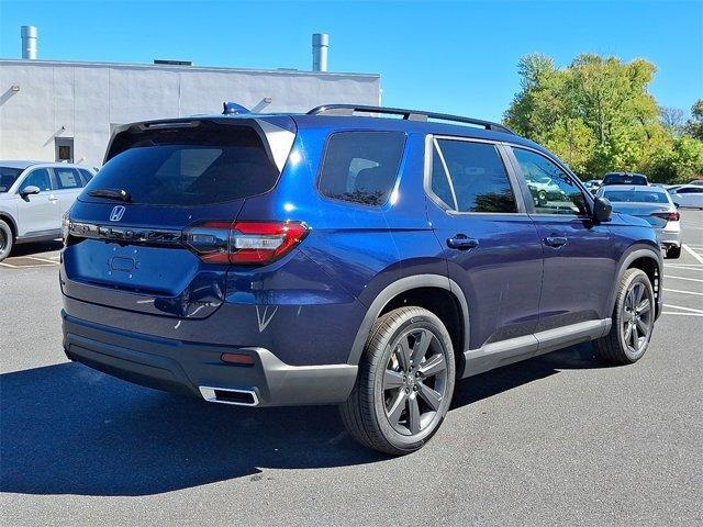 new 2025 Honda Pilot car, priced at $41,910