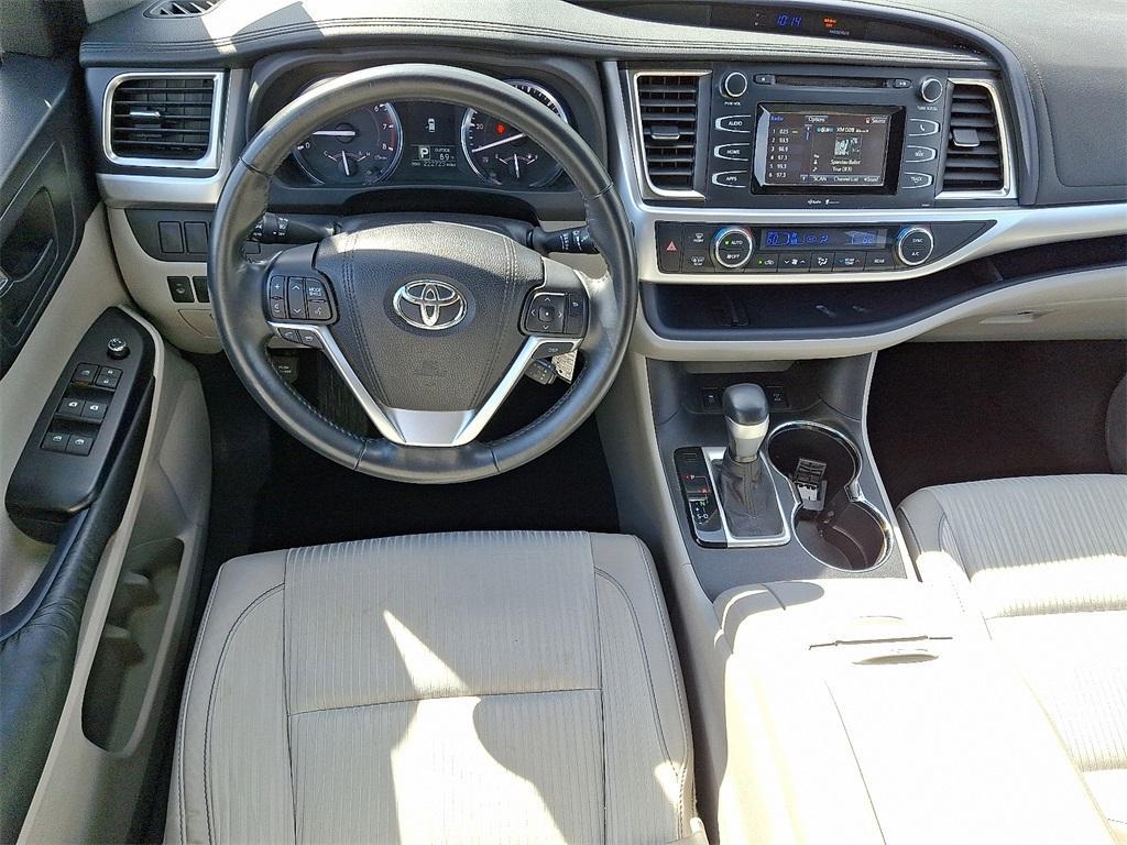 used 2015 Toyota Highlander car, priced at $10,383