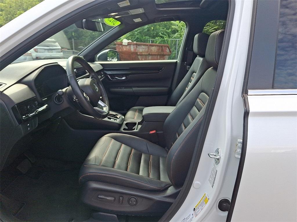 used 2023 Honda CR-V Hybrid car, priced at $34,420
