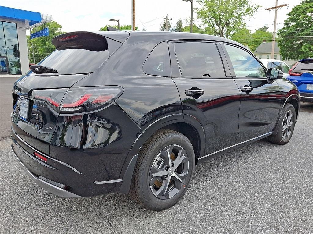 new 2025 Honda HR-V car, priced at $32,395