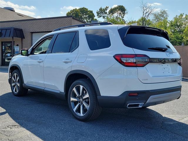 new 2025 Honda Pilot car, priced at $54,930