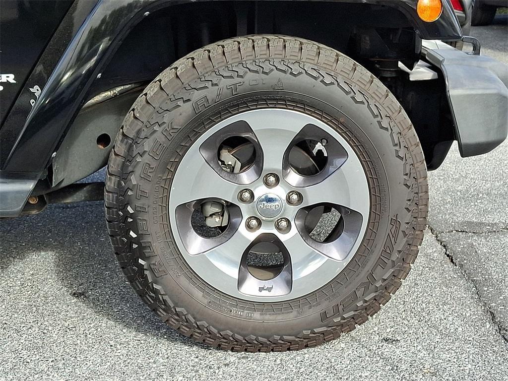 used 2016 Jeep Wrangler Unlimited car, priced at $16,404