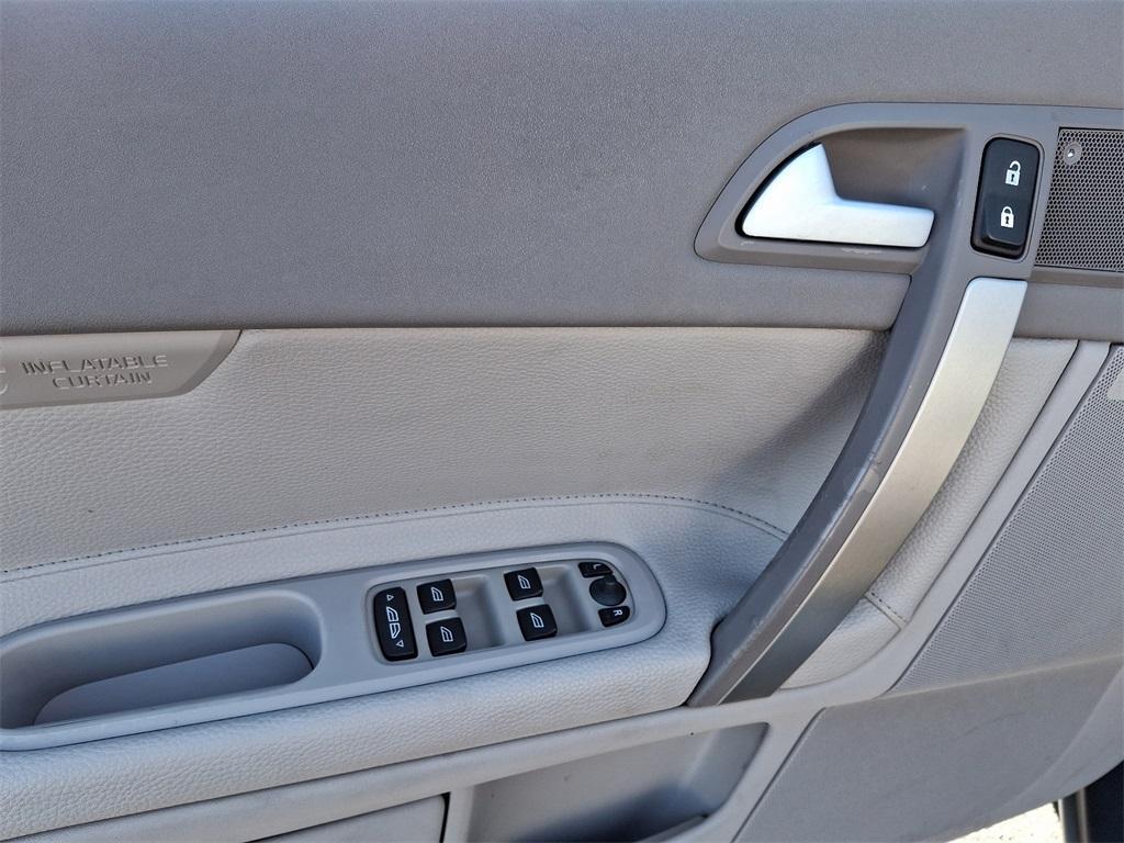used 2007 Volvo C70 car, priced at $4,895