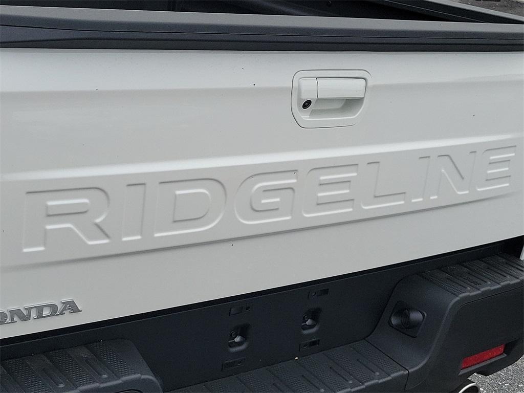 new 2025 Honda Ridgeline car, priced at $43,755