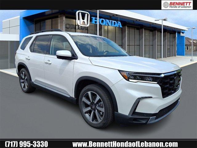 new 2025 Honda Pilot car, priced at $53,935